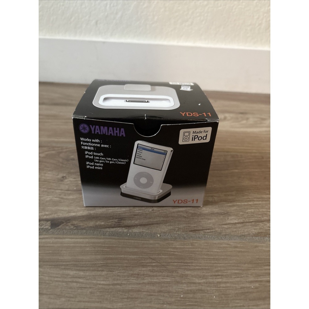 Yamaha YDS-11 Pin iPod Music Dock Silver.